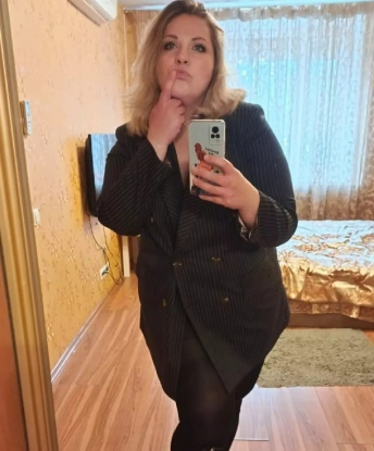 Я опытная индивидуалка из Москвы, с соблазнительным телом и нежными губами. Мои услуги включают 🌹 классический секс, оральный секс, эротический массаж, стриптиз и многое другое. У меня есть отличные отзывы от моих довольных клиентов, которых я всегда рада удовлетворить. Чтобы увидеть фото и узнать больше информации, посети мой профиль. Давай сделаем нашу встречу незабываемой 💋🔥. Жду тебя, мой красавчик! 242, 33 года