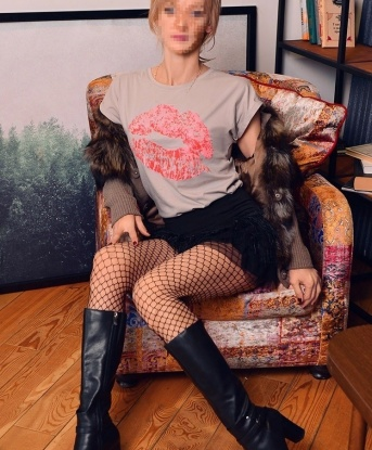 Молодая, игривая кошечка пригласит к себе в гости на чашечку кофе и не только. Гарантирую полное отсутствие скучных моментов! 2173, 36 лет